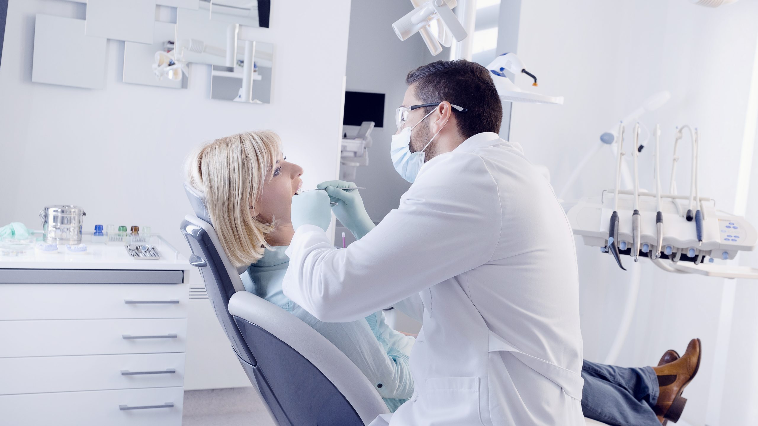 Dentist in Mona, UT